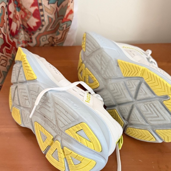Saucony Women's White and Yellow Running Shoes - Picture 3 of 4